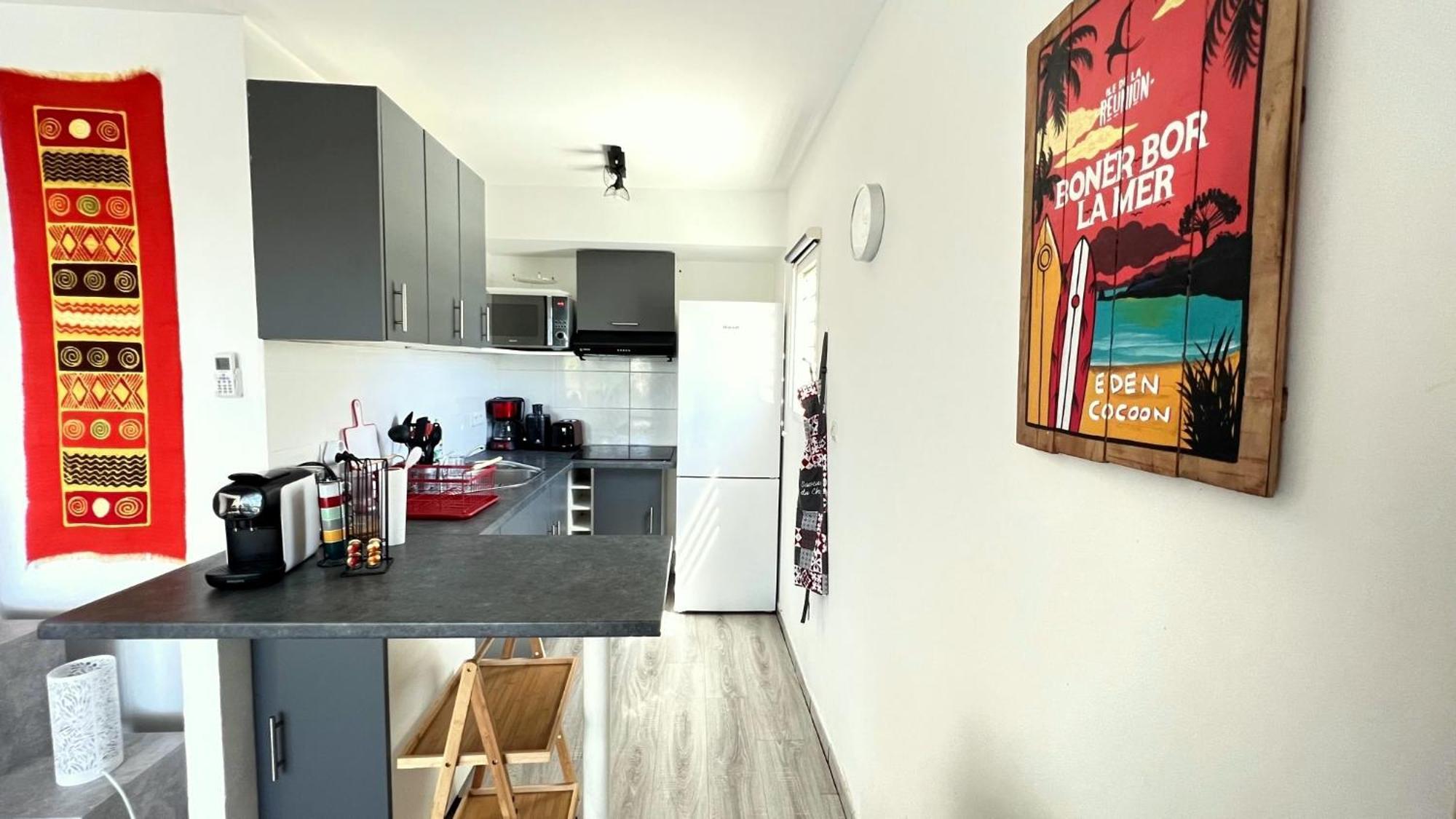 L'Eden Cocoon 3 Etoiles Proche Plage Saint Gilles Les Bains Exterior foto